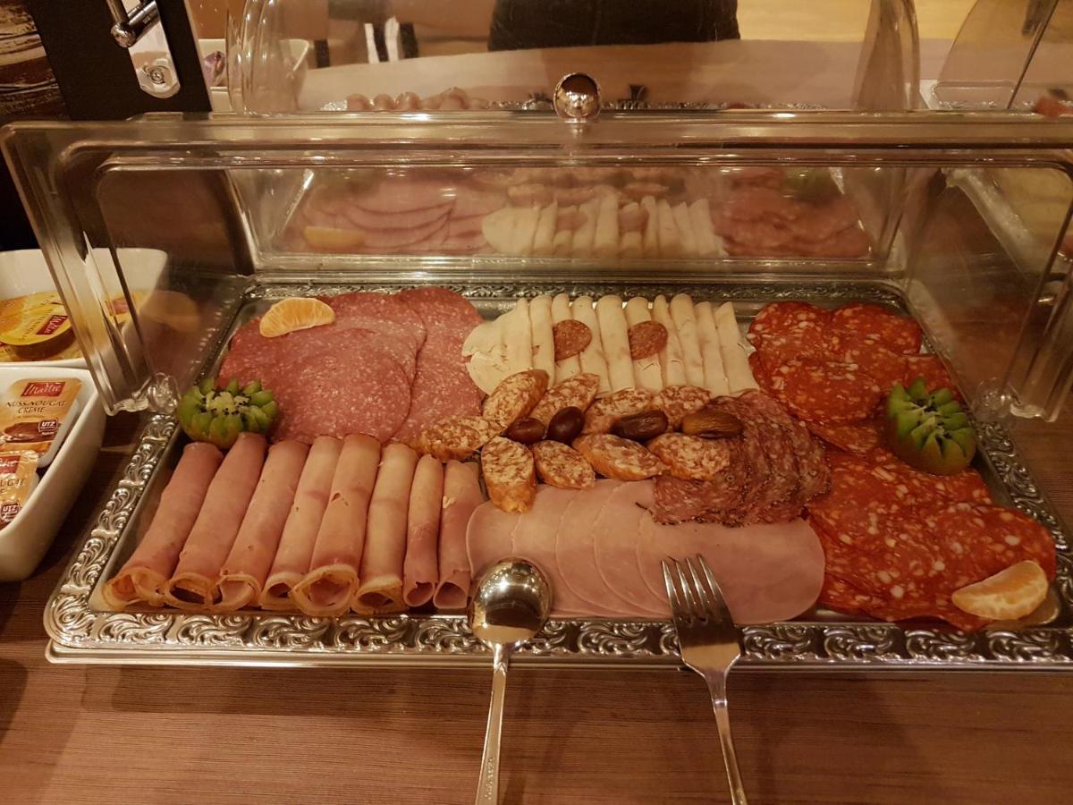 Hotel Zum Weissen Ross Деліч Екстер'єр фото