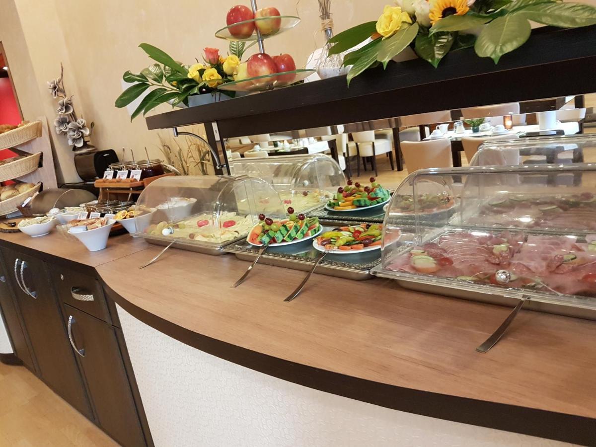 Hotel Zum Weissen Ross Деліч Екстер'єр фото