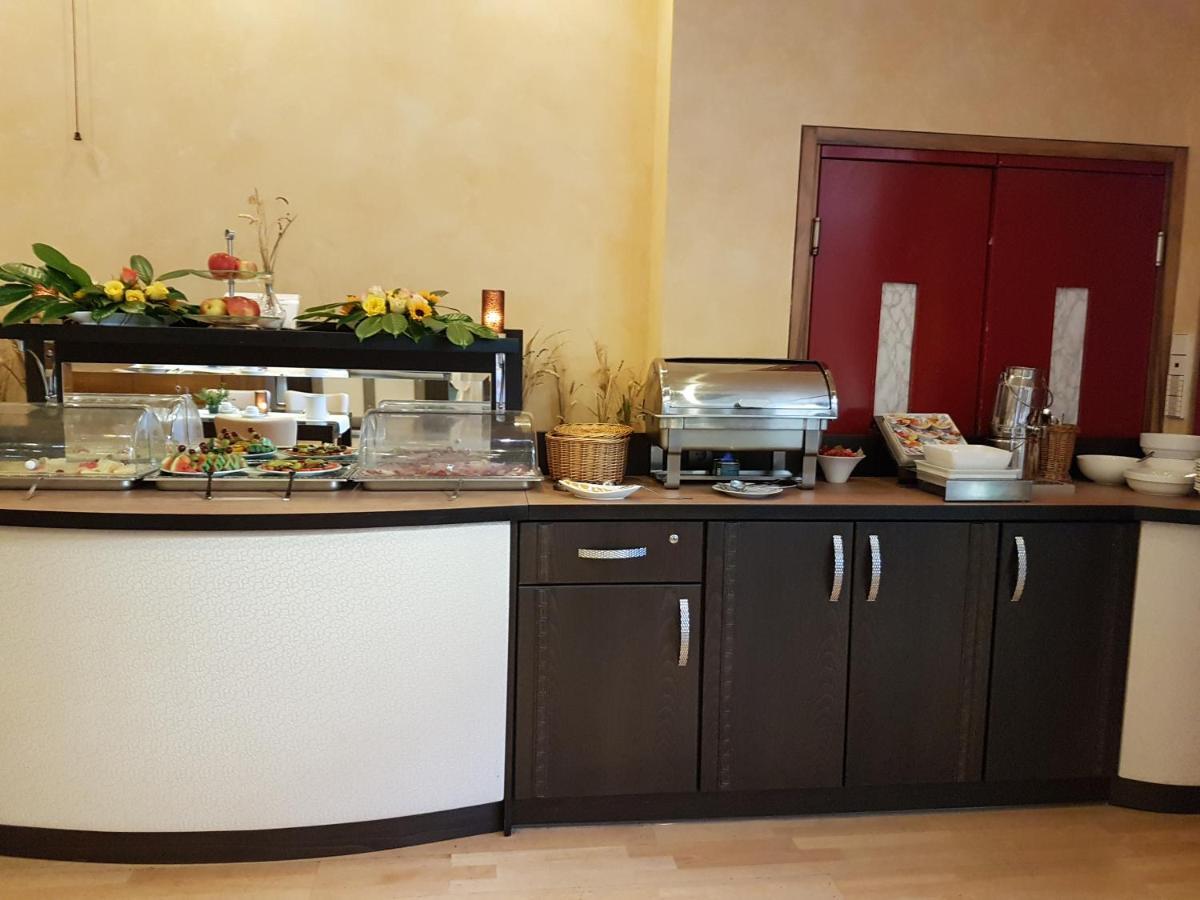 Hotel Zum Weissen Ross Деліч Екстер'єр фото